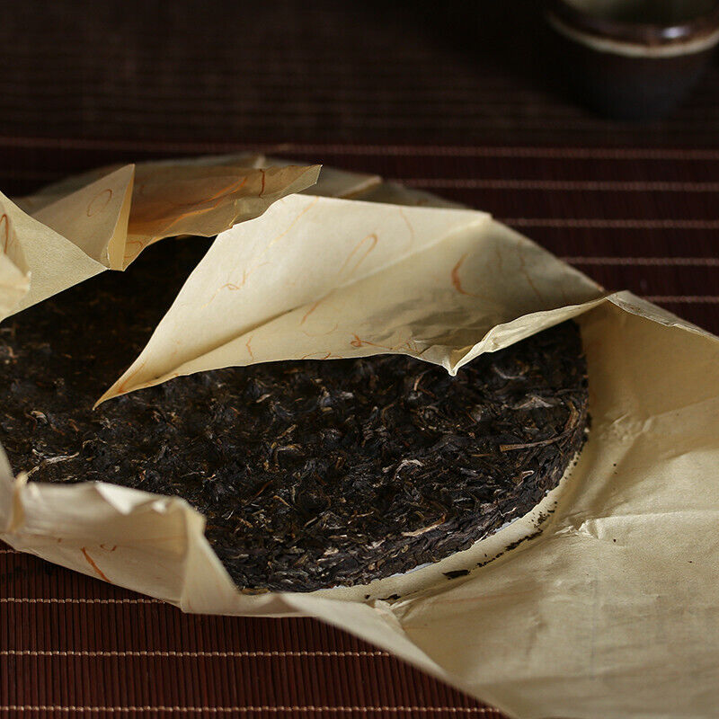 2017 Yiwu Green Big Tree XY Xiaguan Pu-erh Yunnan Pu'er Iron Tea Cake Raw 357G