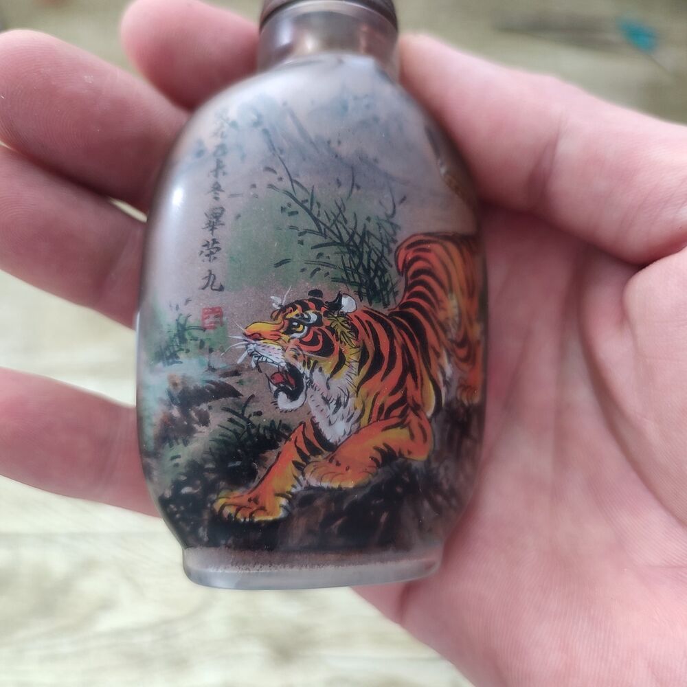 Vintage Chinese Glass Snuff Bottle With Inside Painting Tiger Rare Beautiful Art