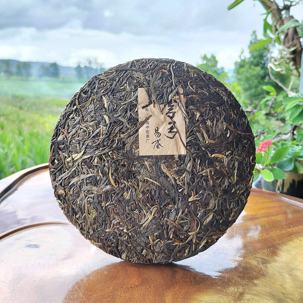 357g/12.59oz Yiwu Pu'er Tea Raw Tea Bent Bow Ancient Tea Organic Tea Seven Cake