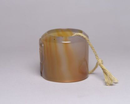 Antique Chinese Natural Agate Hand Carving Unique Statue Thumb Ring Jewelry Rare