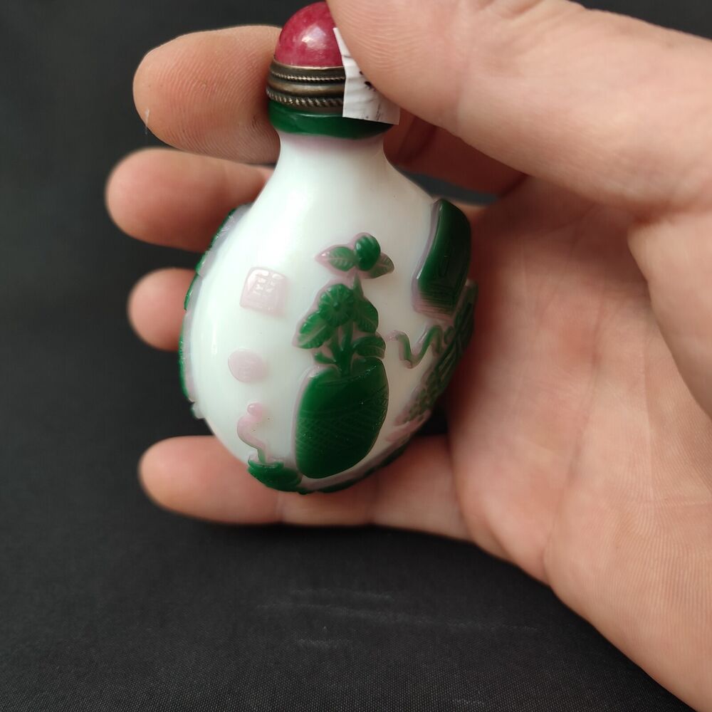 chinese beijing carved glass snuff bottle women pink statue gift rare art love