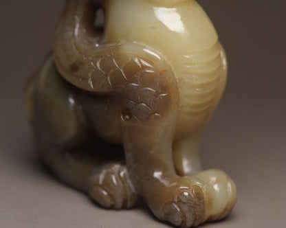 Chinese Natural Hetian Jade Carving Exquisite Beast Statue Figurine Artwork Rare