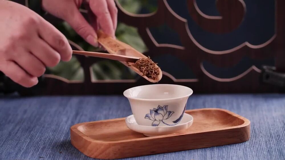 Yunnan Haiwan Old Comrade Aromatic Puer Tea Lao Tong Zhi 9948 Cha 357g-