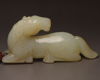 Chinese Natural Hetian Jade Carved Exquisite Horse Statue Mini Figurine Gift Art