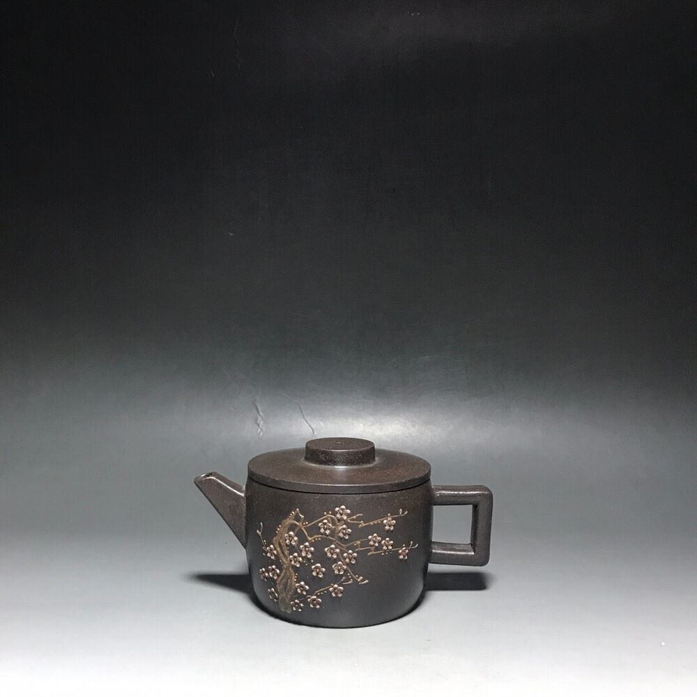 Chinese Yixing Zisha Clay Handmade Exquisite Teapot（梅香汗瓦 底款：姜礼明）