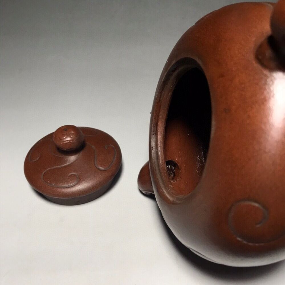 vintage chinese yixing purple clay teapot zisha ceremony carving Collectible art