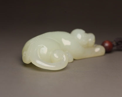 Chinese Beautiful Natural Hetian Jade Carving Cute Monkey Nice Pendant Jewelry