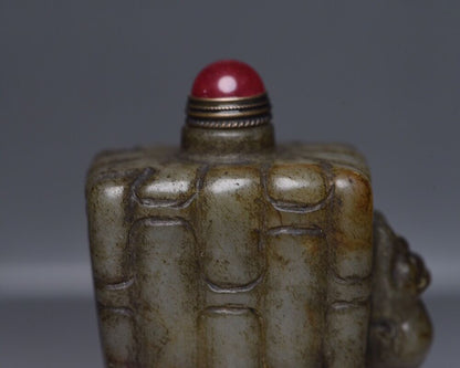 Chinese Natural Hetian Jade Snuff Bottle Carved Exquisite Statue Snuffbox Gift
