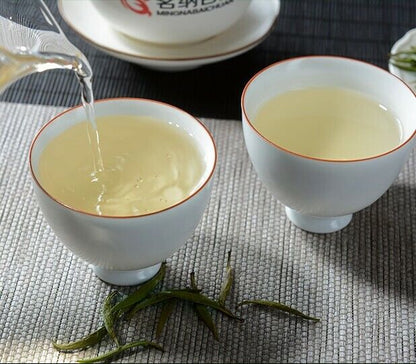 Organic Zhu Ye Qing Bamboo Leaf Cyan Bud Tongue of Sparrow Green Tea Que She Tea