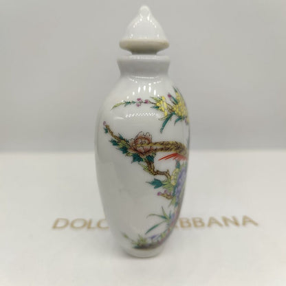 Chinese Vintage Porcelain Snuff Bottles Exquisite Painted Flowers And Birds Art