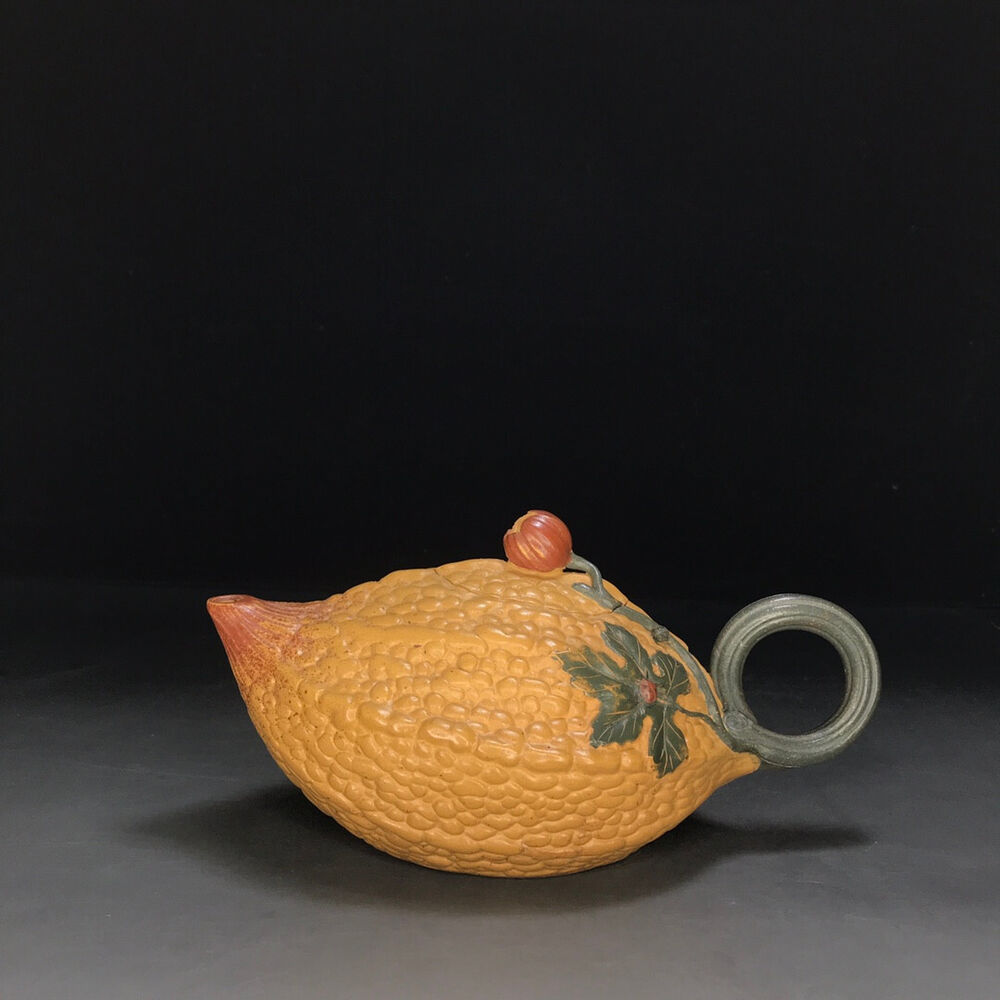 Chinese Yixing Zisha Clay Handmade Exquisite Teapot （苦尽甘来 底款：如图）