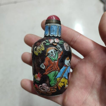 chinese peking carved glass snuff bottle Glaze bat children Figurines statue art