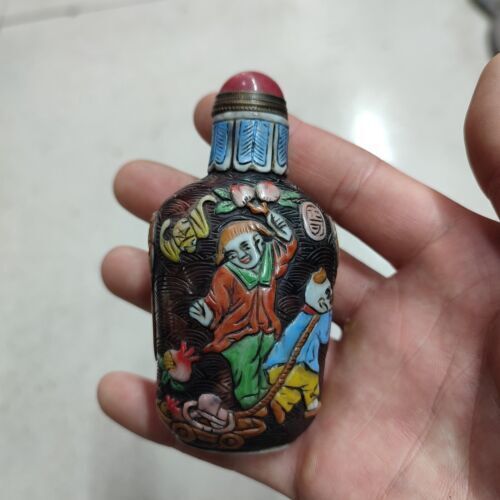 chinese peking carved glass snuff bottle Glaze bat children Figurines statue art