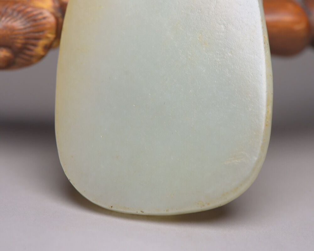 Chinese Natural Hetian Jade Carving Kuan Yin Statue Lucky Jade Pendant Amulets