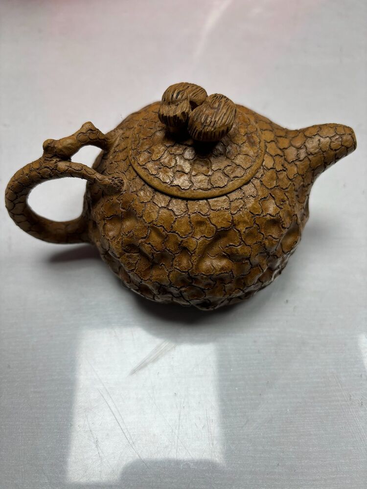 vintage chinese yixing purple clay teapot zisha ceremony carving Collectible art