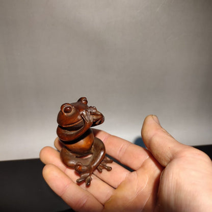 Funny mini frog statue children gift Hobby collection wooden carving home decor