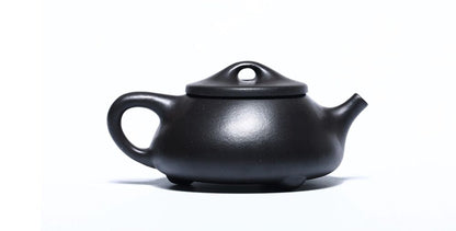 200cc Handmade Purple Sand Black Clay Tea Pot Stone Piaohu Tea Pot in Yixing, China-