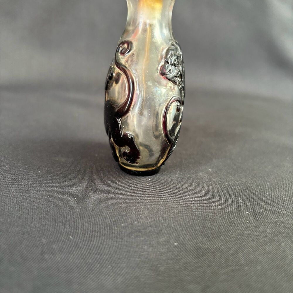 Vintage Chinese Carved Peking Glass Snuff Bottle Clean Dragon Figurine Box Black