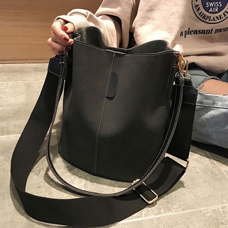 Luxury Handbag Bucket Bag Leather Shoulder Purse Large Wide Strap Crossbody Bags