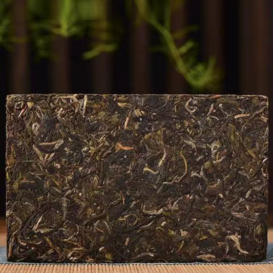 Pu'er Green Tea 250g/8.8oz Puerh Tea Brick Iceland Yanyun Pu-erh Sheng Tea