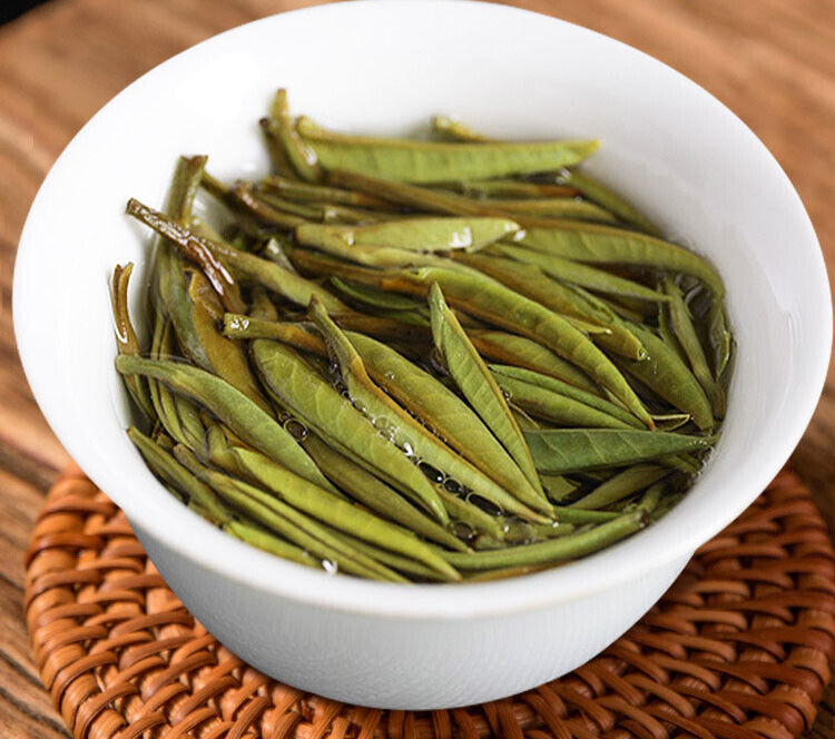 FuDing White Tea Cake Silver Needle Bai Hao Yin Zhe Beeng tea