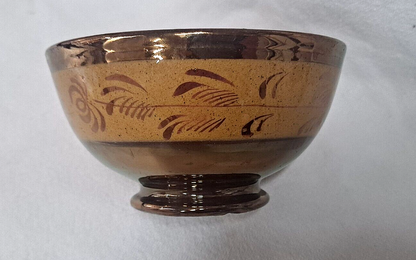 Antique Staffordshire copper lustre bowl, tan band of ornamentation