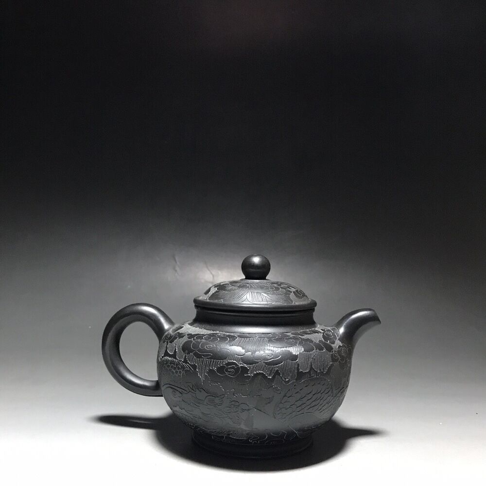 vintage chinese yixing purple clay teapot zisha ceremony carving Collectible art