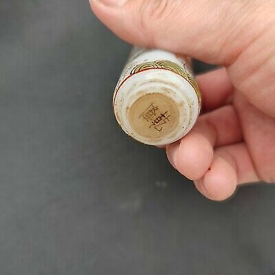chinese dragon statue Loong painted figurines beauty glazed glass snuff bottle
