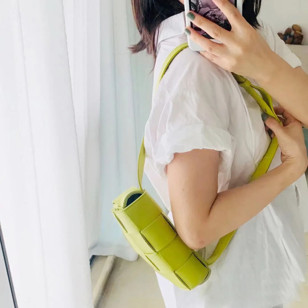 Bags Women Bag Weave Waist Belt Bag 2023 Trend Chest Pouch Female Bag