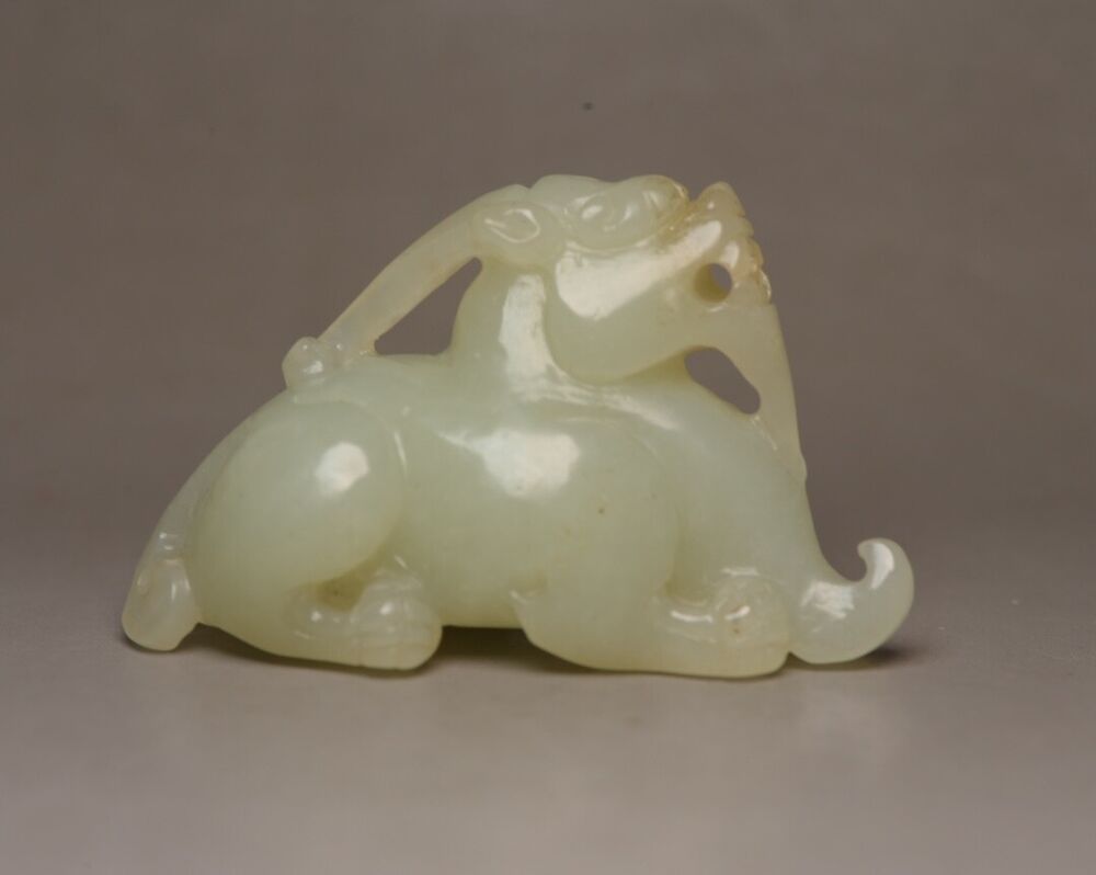 Top Chinese Natural Hetian Jade Carving Exquisite Unicorn Statue Collection Art