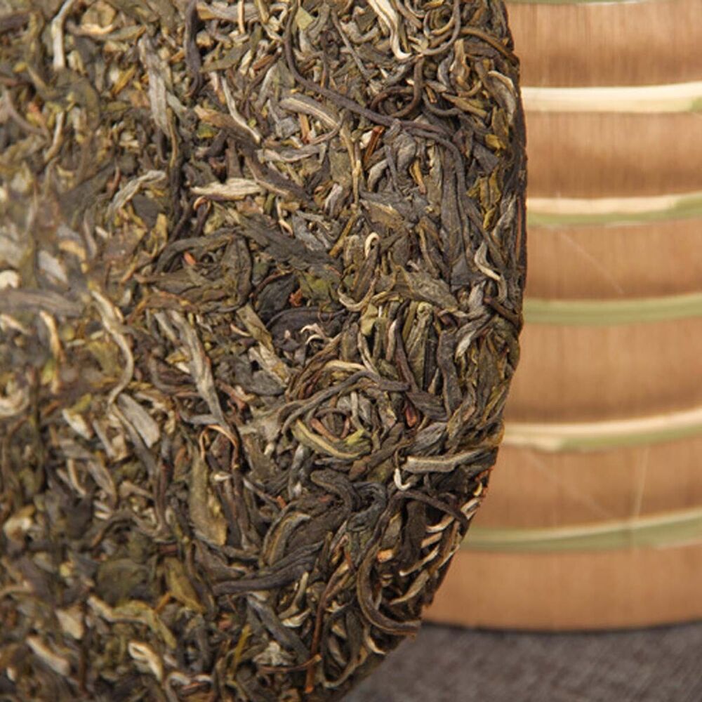 Handmade Cha Pu-erh Tea Hundred Year Ancient Puerh Tree Top Pu'er Green Tea Cake