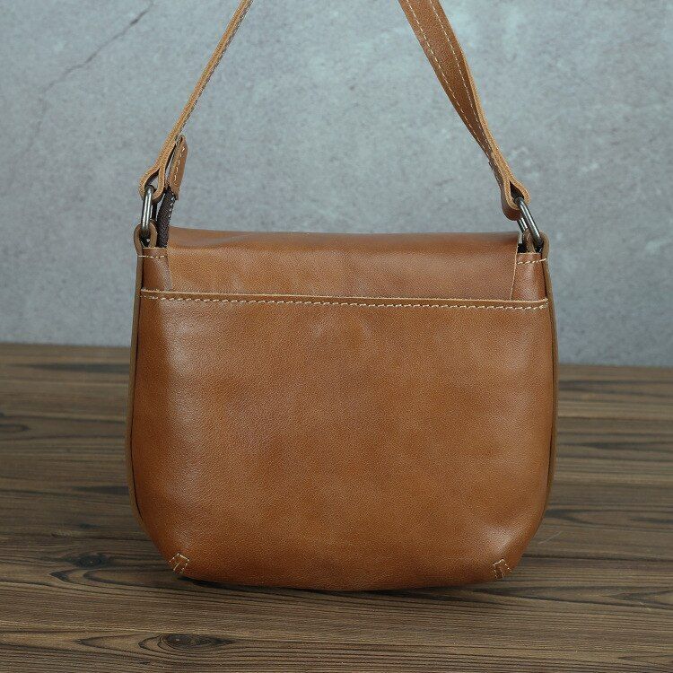 Vintage Messenger Bag Genuine Leather Shoulder Sling Purse 19*15*7CM Shell Brown