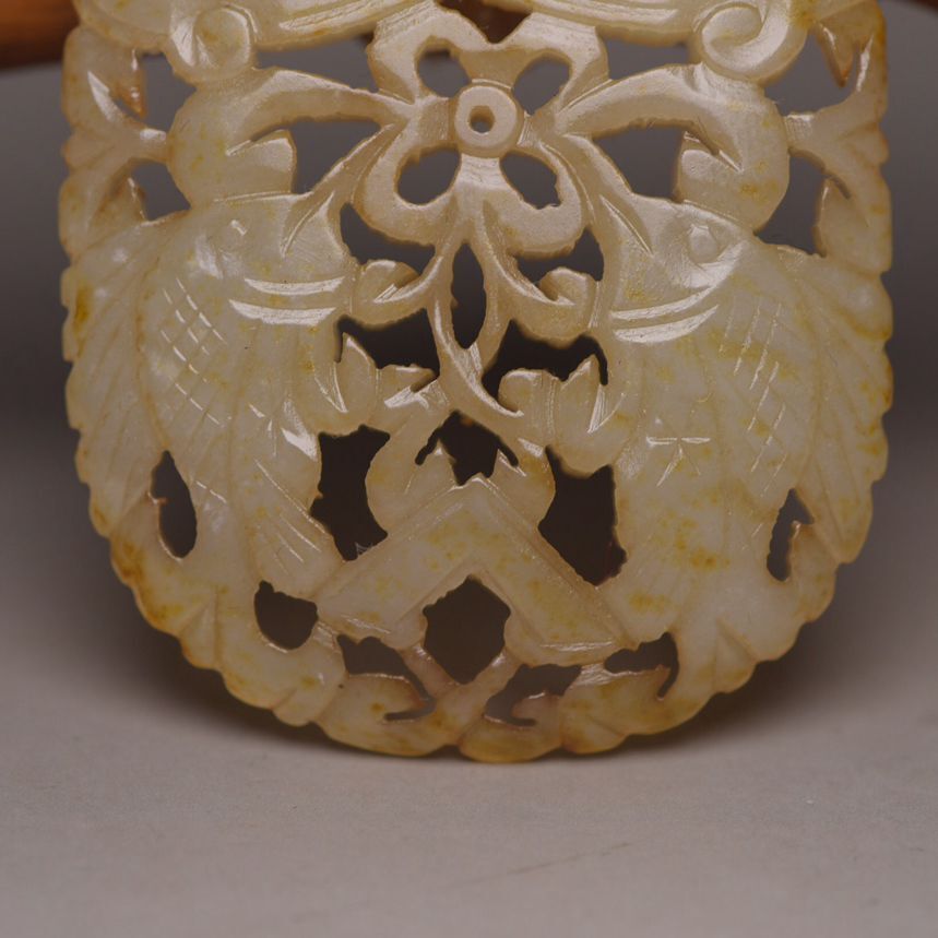 Antique Chinese Natural Hetian Jade Carving Pair Fish Statue Exquisite Pendant