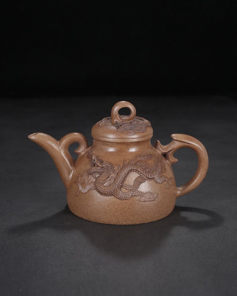 Chinese Yixing Zisha Clay Handmade Exquisite Teapot （龙行天下 底款：时大彬）