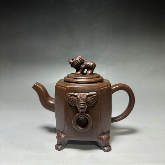 Chinese Yixing Zisha Clay Handmade Exquisite Teapot （威震八方 底款：施小马）