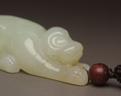 Chinese Beautiful Natural Hetian Jade Carving Cute Monkey Nice Pendant Jewelry