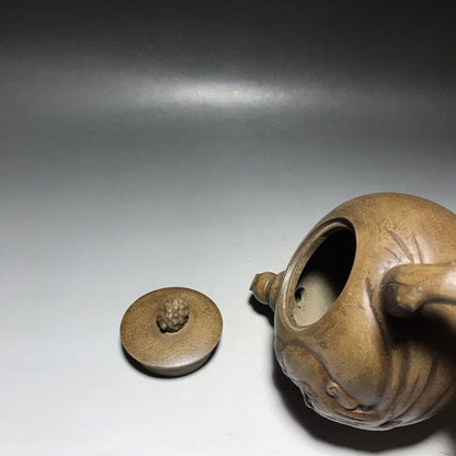 vintage chinese yixing purple clay teapot zisha ceremony carving Collectible art