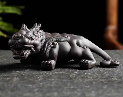 creative yixing zisha tea pet purple clay mythic animals home decoration Chinese