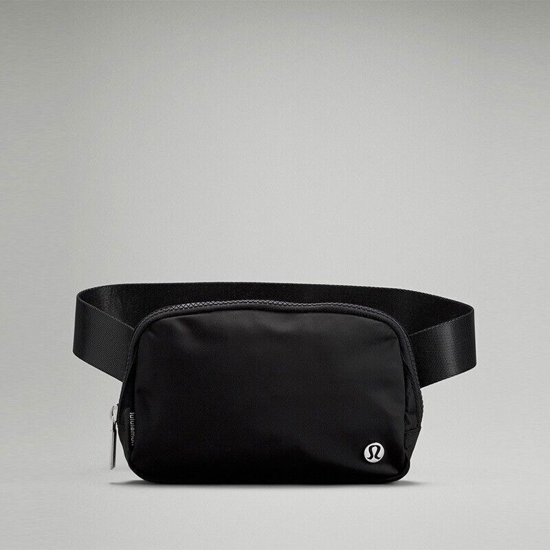 Everywhere Belt Bag Black 1L Crossbody Strap Bag Belt Bag & Fanny Pack NWT