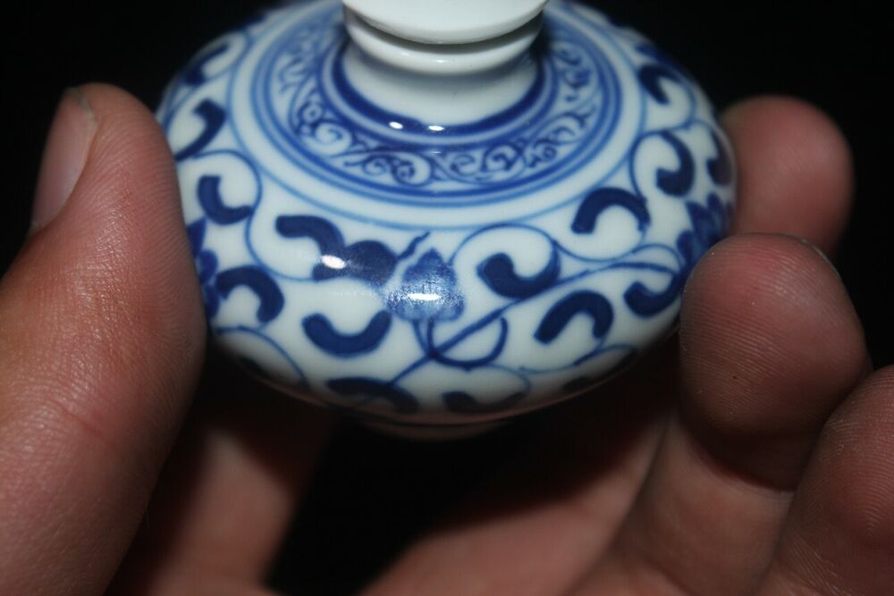 chinese porcelain blue and white porcelain snuff bottle small mini pot peking