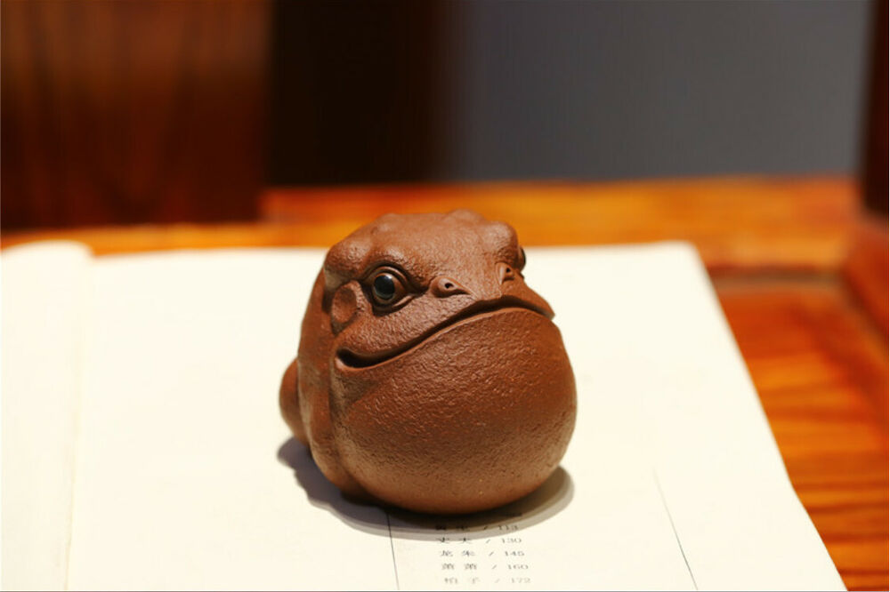 Chinese Yixing Handmade Zisha Purple Clay Fu Chan tea Pet decoration Tea Pet