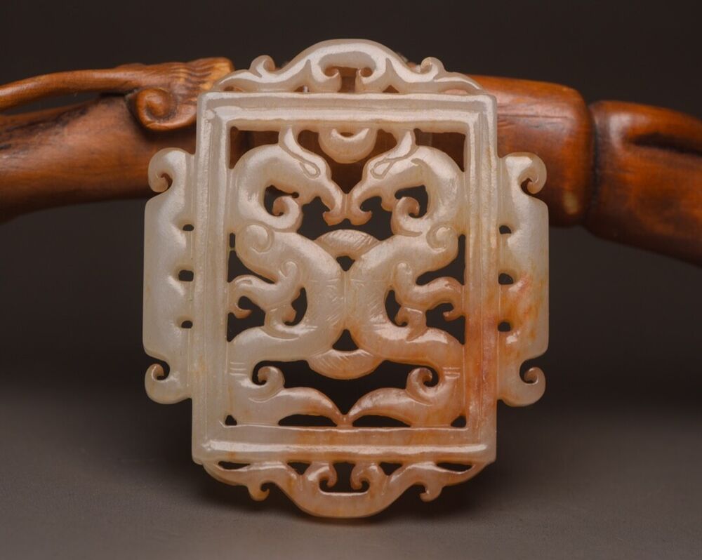 Chinese Old Natural Hetian Jade Carved Exquisite Unique Figurine Pendant Jewelry