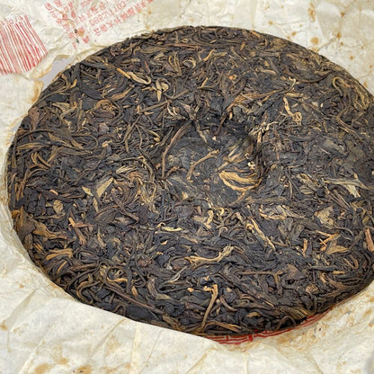 Pu-erh tea,2006,Xishuangbanna,Yiwuzhengshan wild big leaf green cake,380g,Raw
