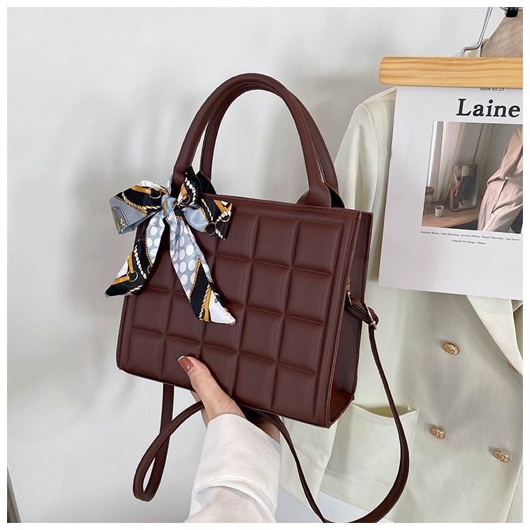 Single Strap Handbag Fashion Purse Synthetic Leather Shoulder Bag 24*20*9 CM 1PC