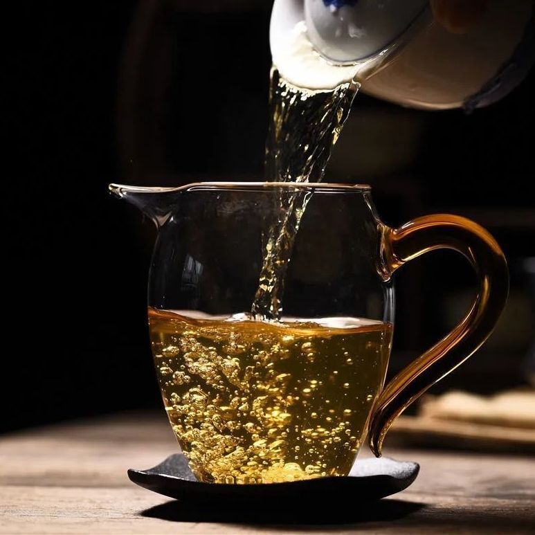 600 Years Old Tree Tea [7 cakes] 2010 Lao Ban Zhang Raw Tea Yunnan Pu'er Tea