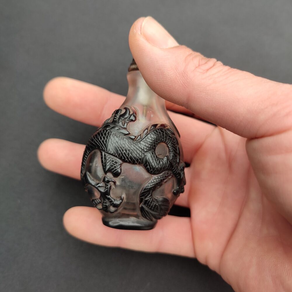 chinese peking glass snuff bottle black fierce dragon statue figurines snuffbox