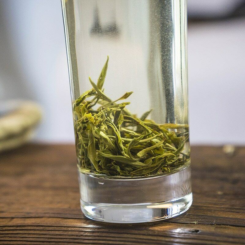 Dian Lv Silver Tips Yunnan Green Tea Organic Early Spring Snowy Mountain