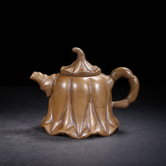 Chinese Yixing Zisha Clay Handmade Exquisite Teapot （荷叶 底款：袁郁龙）