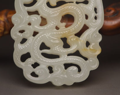 Chinese Natural Hotan Jade Carving Dragon Statue Exquisite Pendant Jewelry Rare