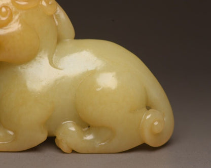 Chinese Old Natural Hetian Jade Hand Carved Beast Statue Nice Figurines Rare Art